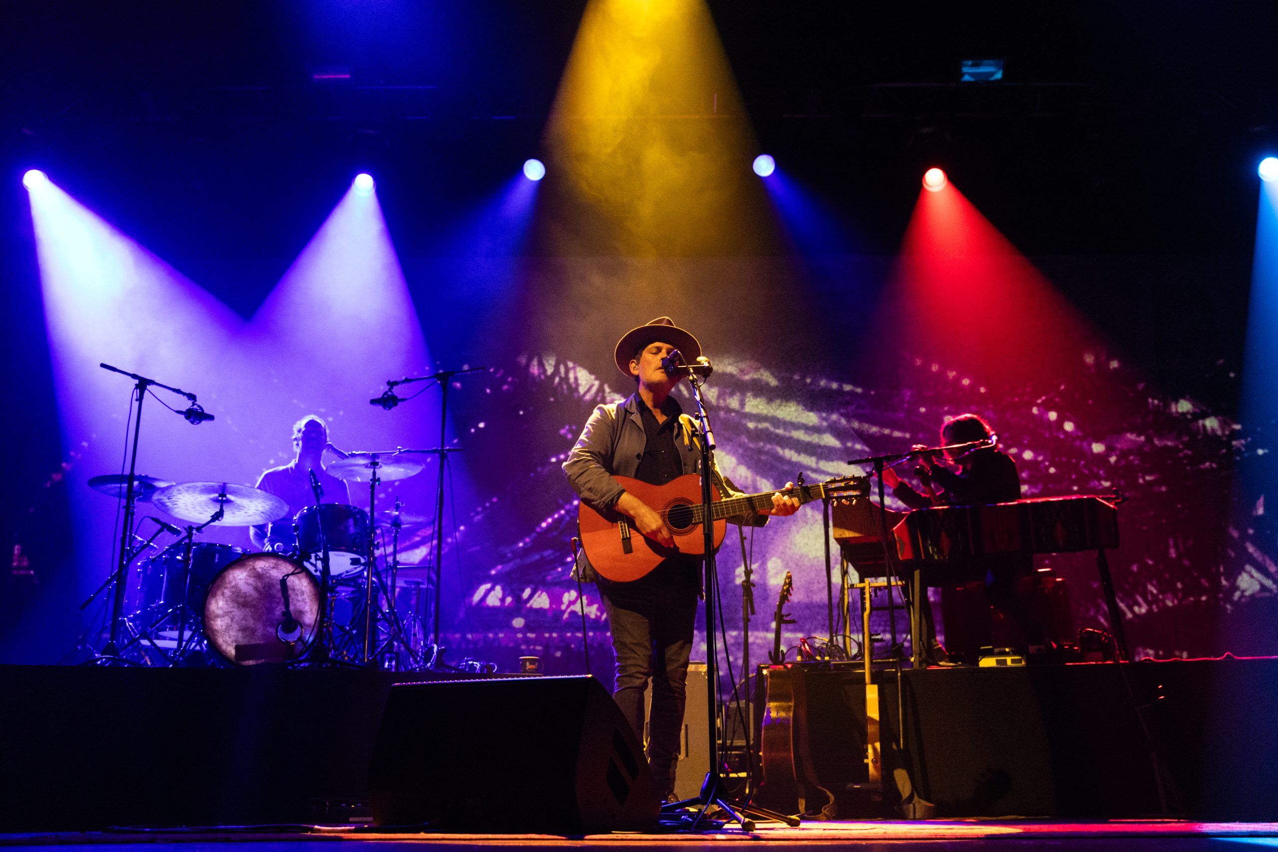 GREGORY ALAN ISAKOV Performs Live In Oakland at The Fox Theater