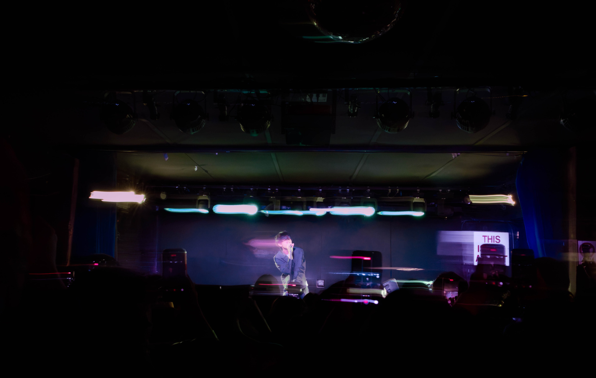 Alan Vuong Live In New York At The Mercury Lounge